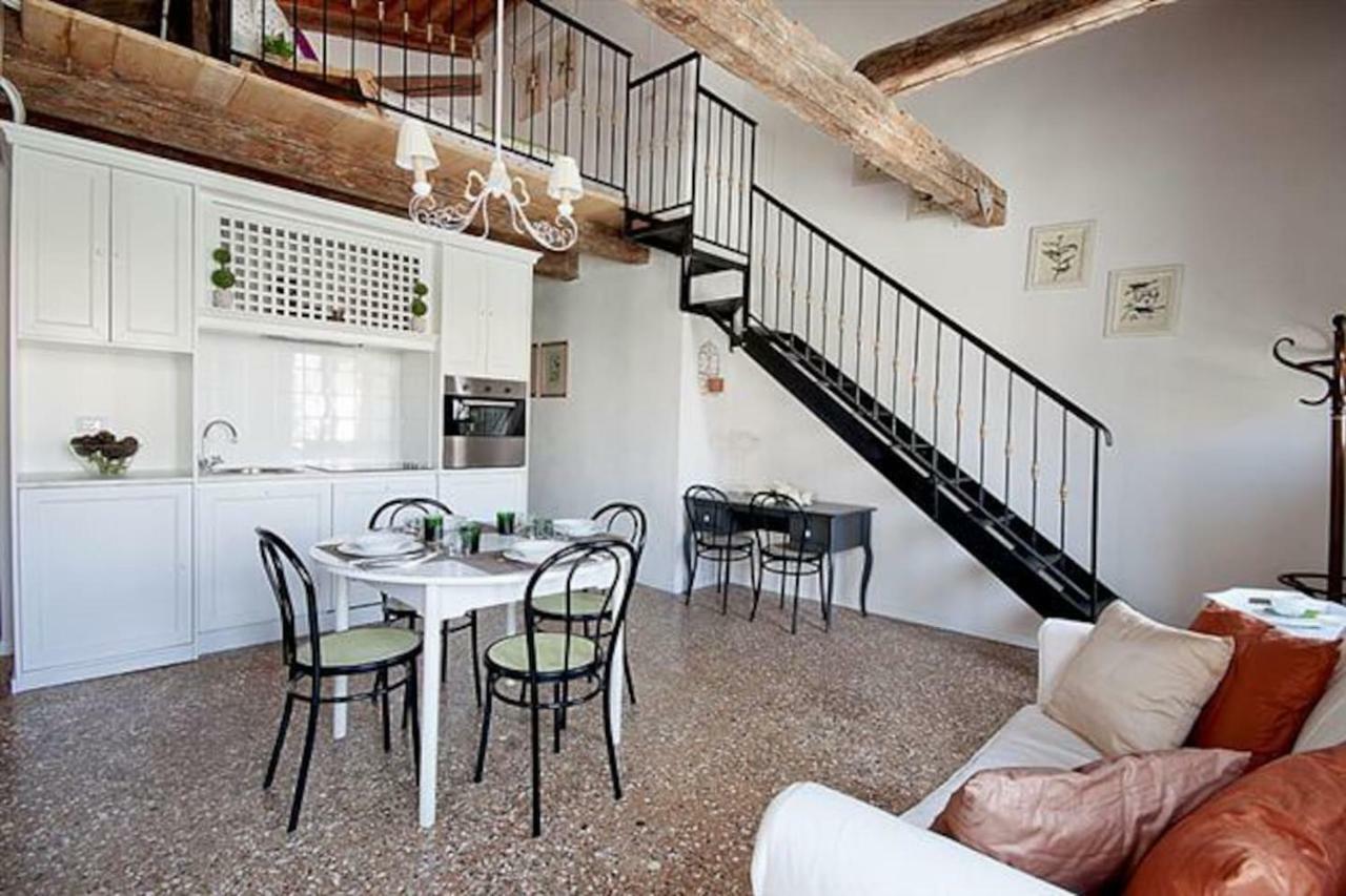 Loft Overlooking The Grand Canal Venecia Exterior foto