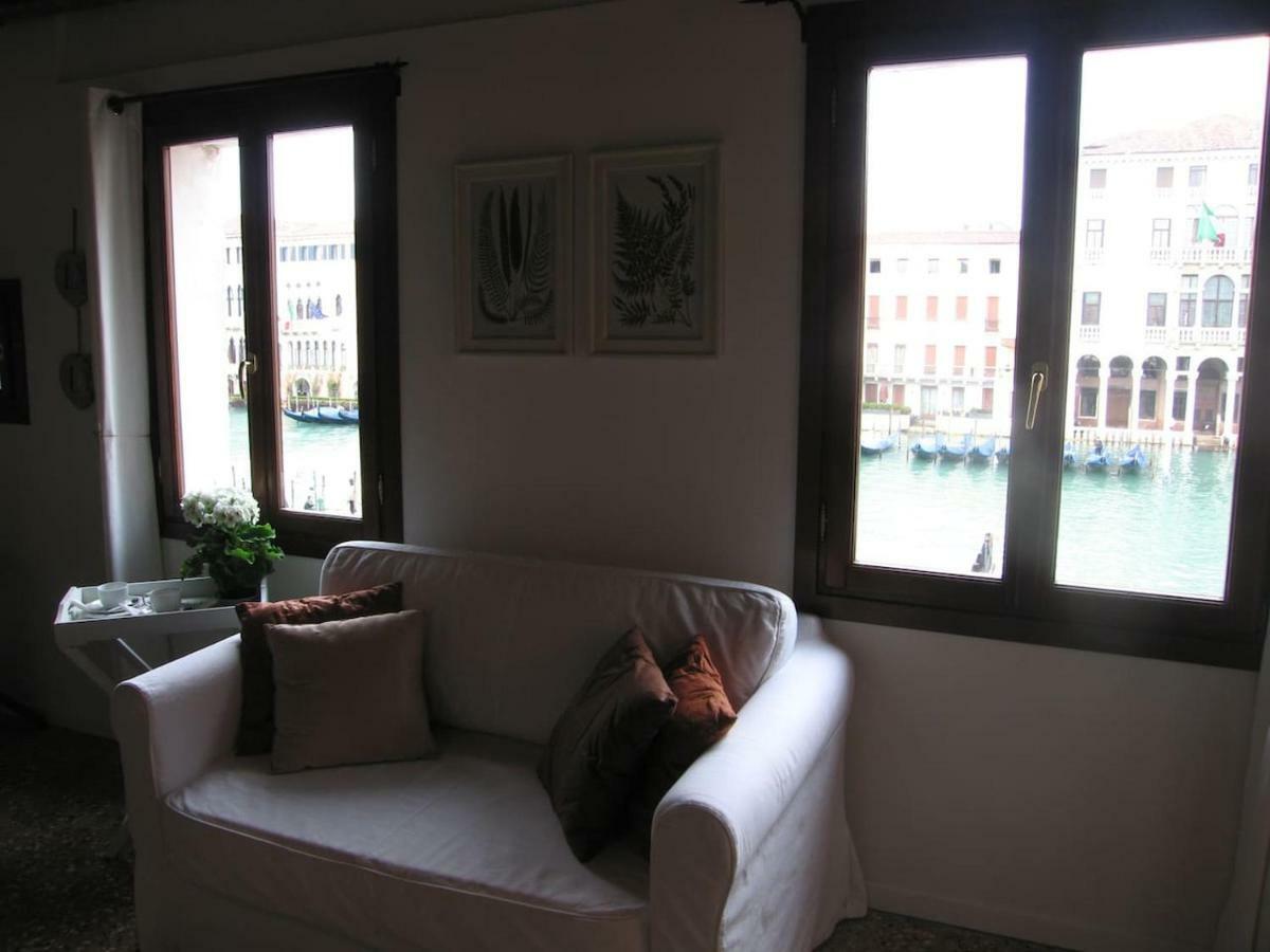 Loft Overlooking The Grand Canal Venecia Exterior foto